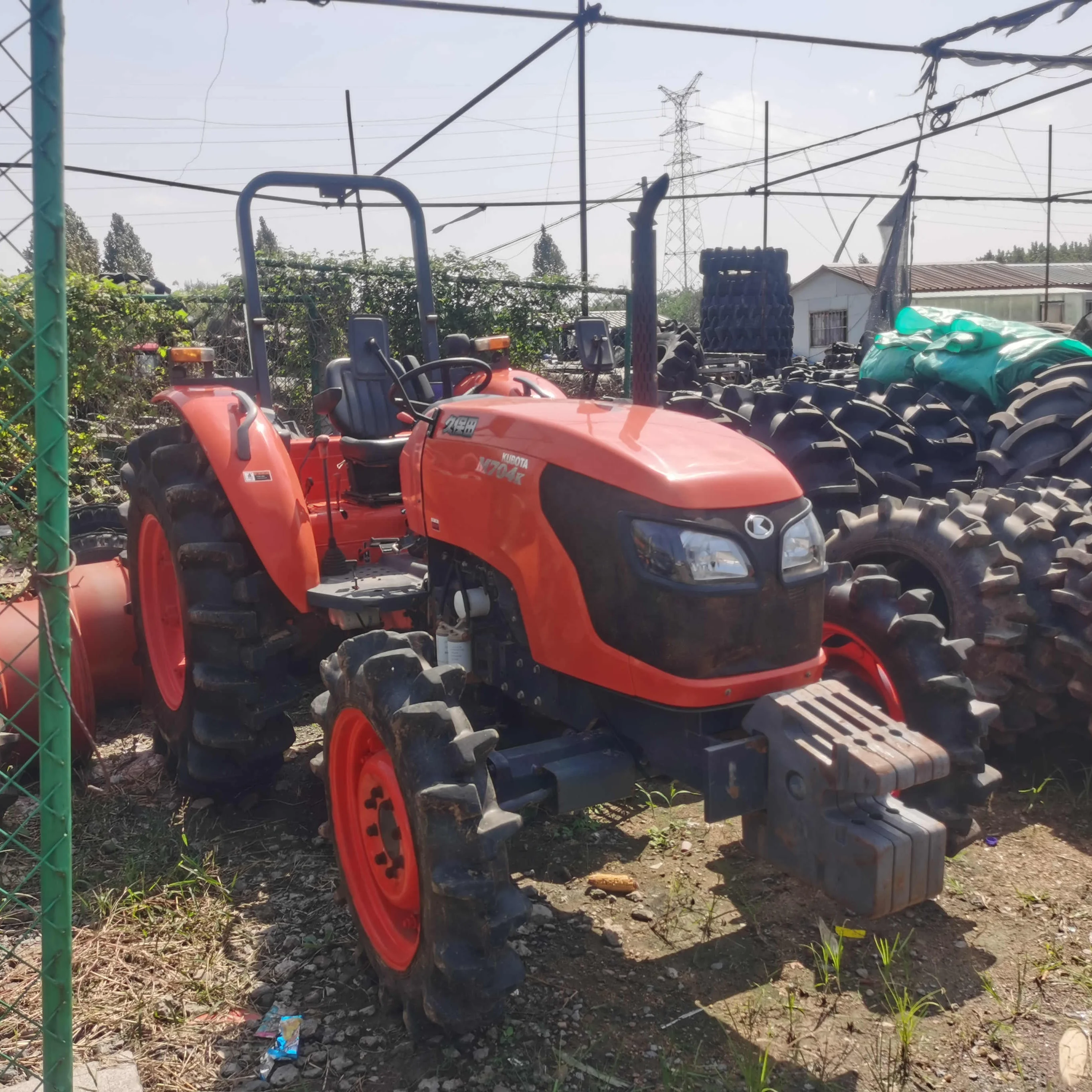 Сельскохозяйственный трактор Kubota 70HP