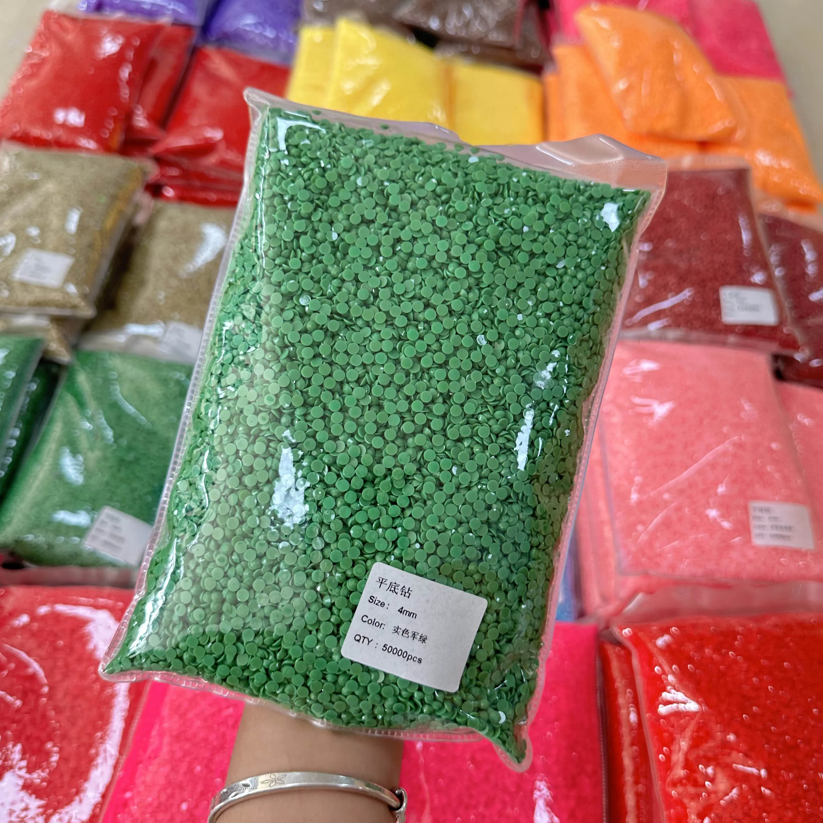 WHATSTONE Free Sample New Color 3mm 4mm 5mm Flatback Jelly Solid Wholesale Resin Rhinestone