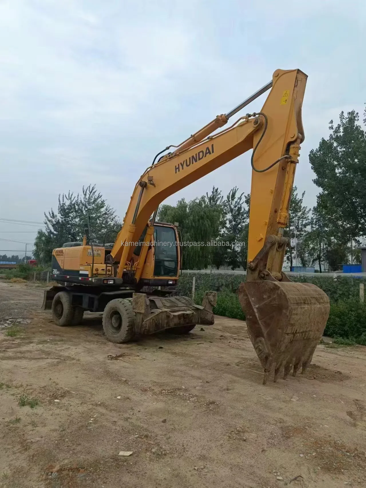 Hyundai Robex 210 210W-9 автоматический колесный экскаватор 21-тонный двигатель Cummins используемый тип движения колеса в наличии