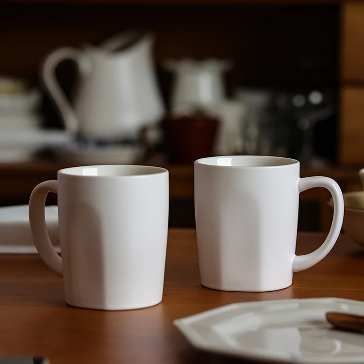 Custom Large Modern 13 oz Cup Nordic Matte White Black Ceramic Coffee Mug with Bamboo Lid