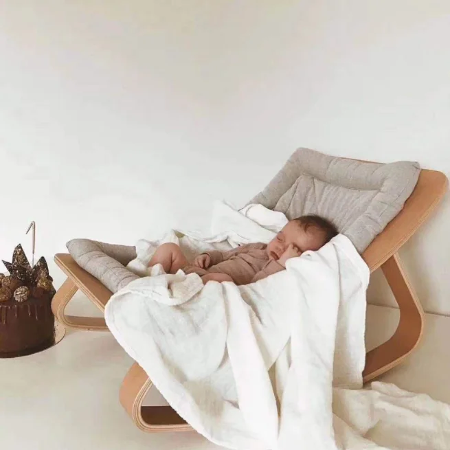 Winning 2021 Hot Sell Indoor Baby Wooden Sofa Rocking Bed Furniture Indoor Kids Rocker Sleep Wood Bouncer Board Rocking Chair