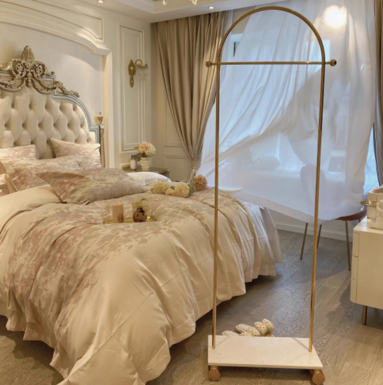 Golden new bedroom living room coat rack