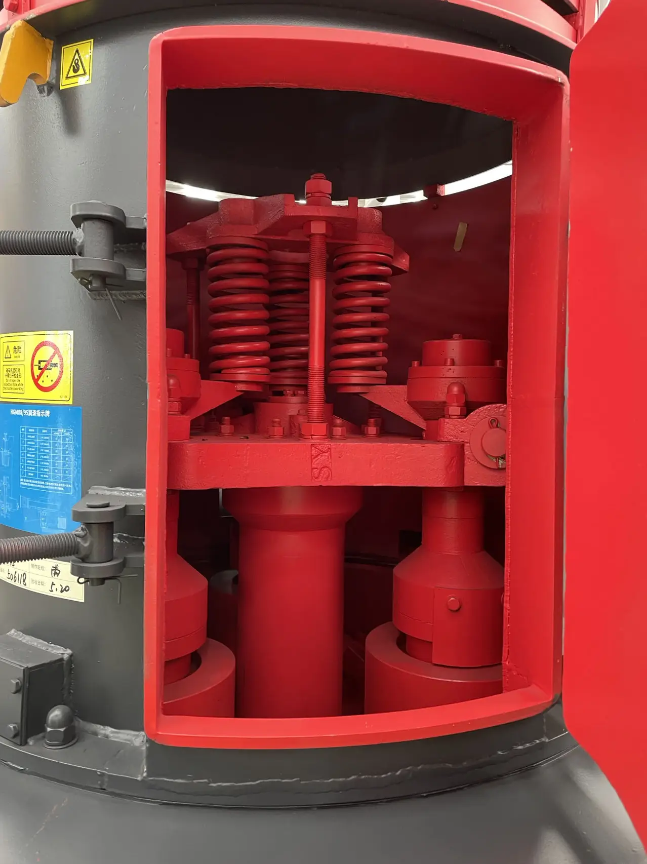 HGM series European technology trapezium mill Less occupied area Strong complete sets of equipment the most sold 2024