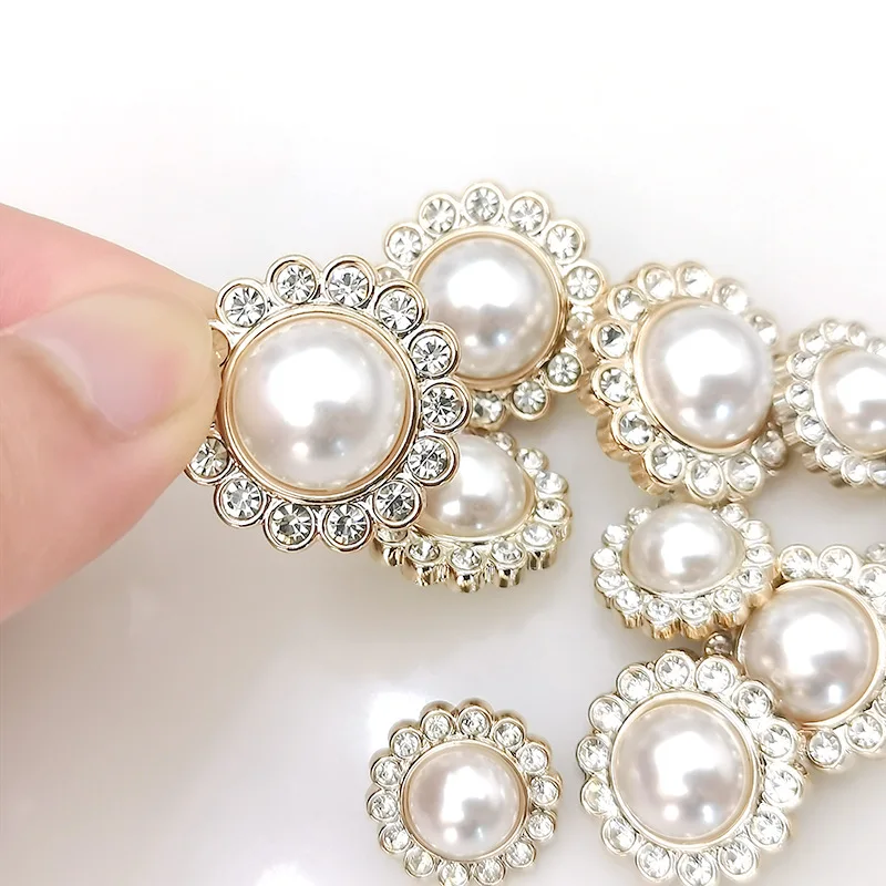 Plastic button coat dress coat Garment accessories Pearl buttons with diamond buttons