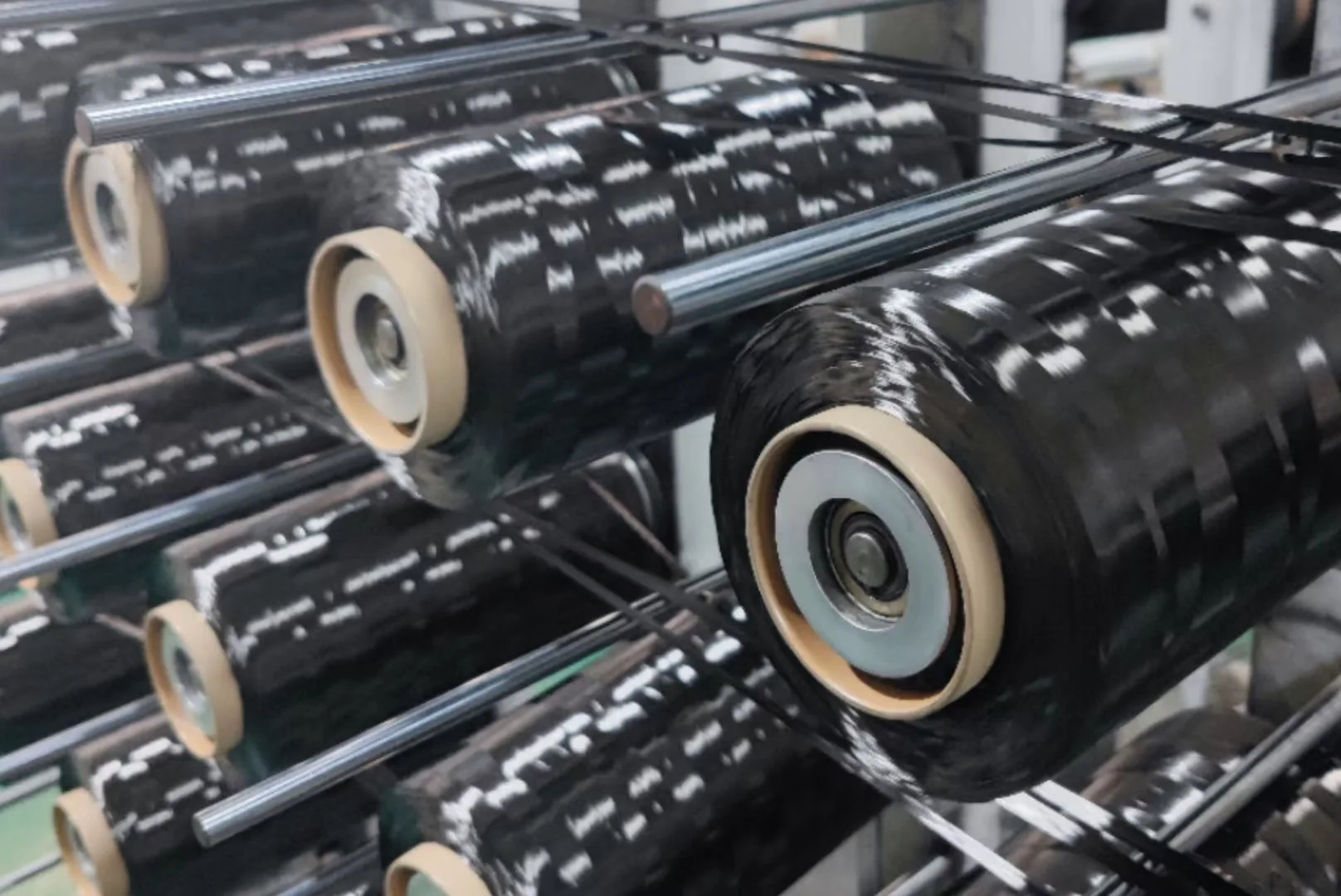 Customized Unidirectional Prepreg T700 T300 20g 75g 100g 200g Carbon Fiber Fabric Epoxy Resin