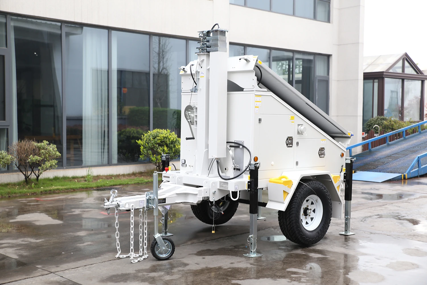 Solar Trailer Emergency Rescue Construction Industrial  Solar Energy Storage