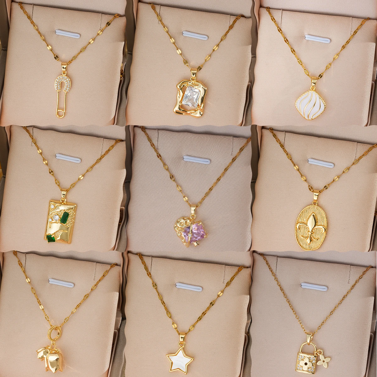 Hot Stainless Steel 18K Gold Flower Sunflower Butterfly Snake Pendant Necklace Heart Clover Necklace Fashion Jewelry Necklace