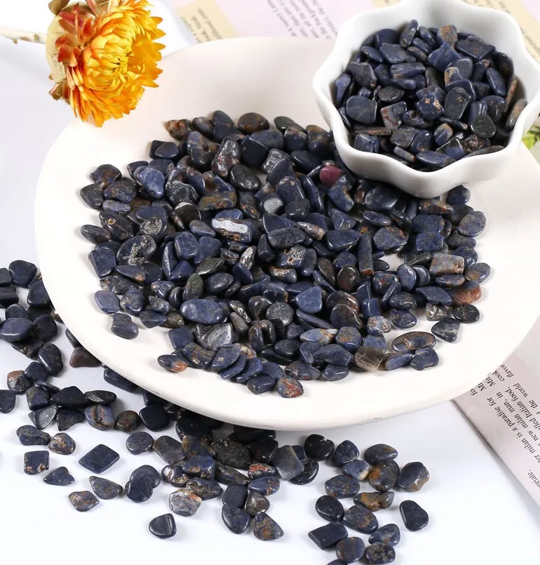 Chenyi Factory Wholesale Natural Blue Corundum Crystal Sapphire Chips Purple Crystal Chips For Meditation For Gifts 5-7mm 7-9mm