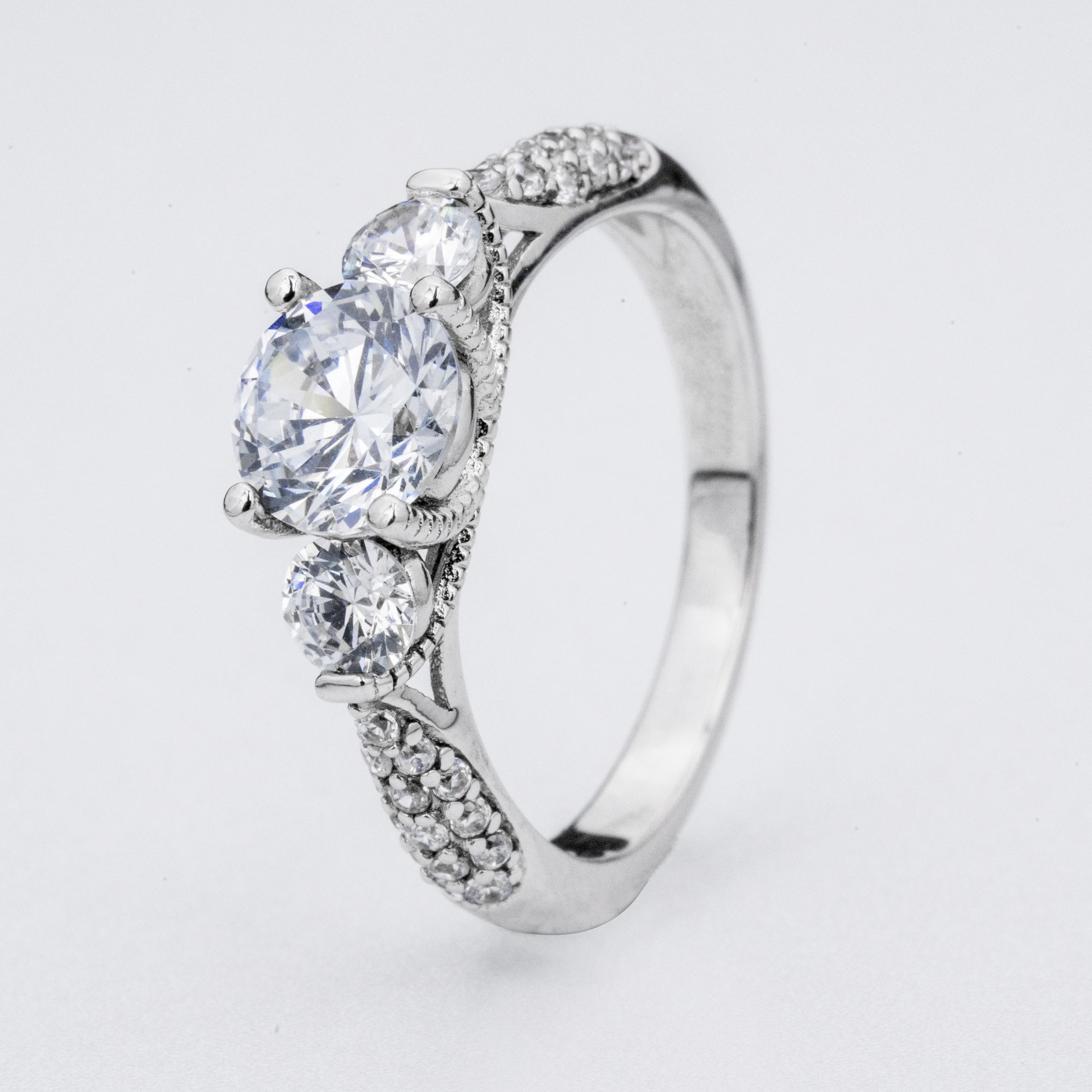Timeless Beauty at Your Fingertips Discover Artificial Diamond Rings Luxury Experience Brilliant Artificial Diamond Rings