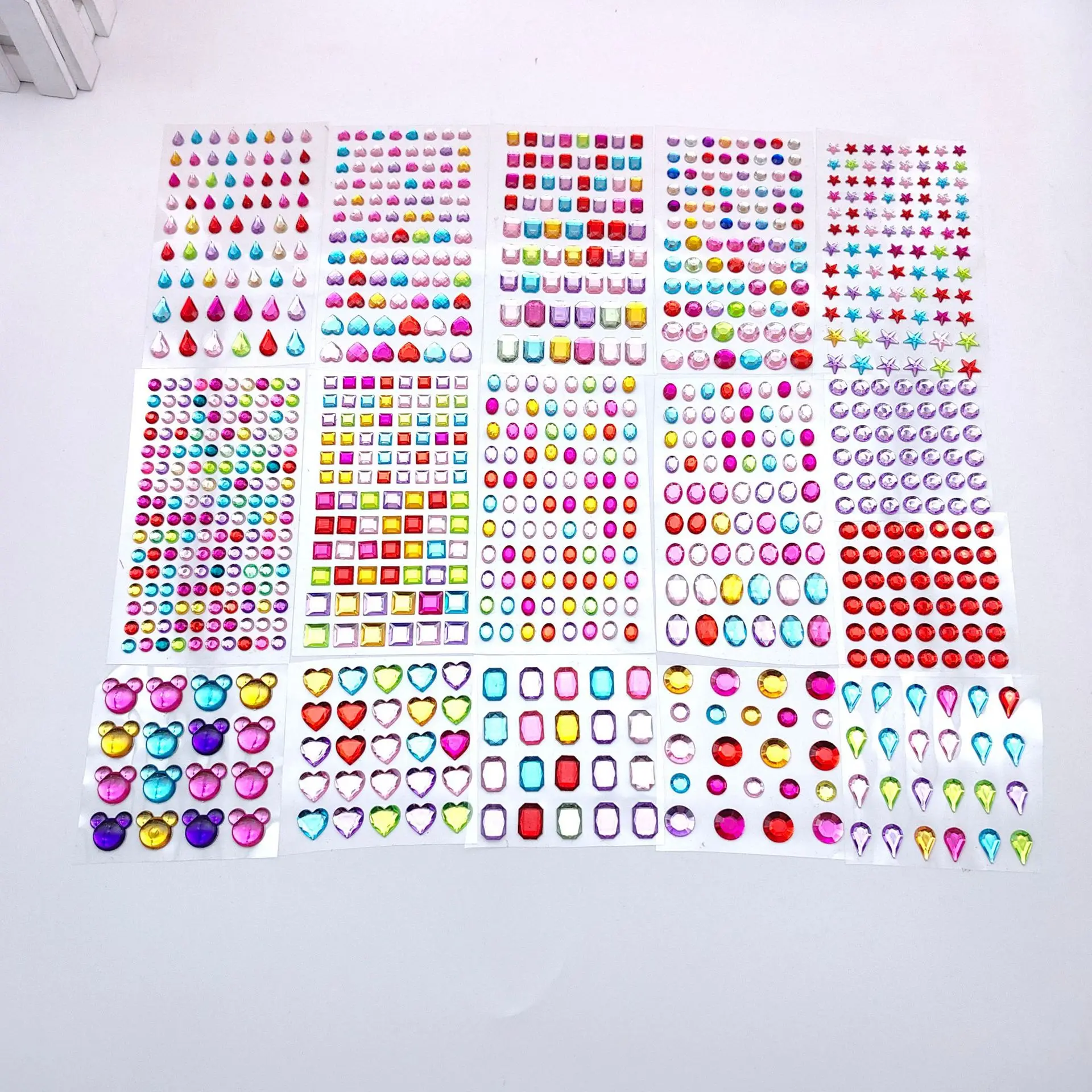 Crafts self Adhesive Rhinestone Jewel Stickers Gems Rhinestones  Acrylic Bling Heart Kids Gem Stickers drill stickers