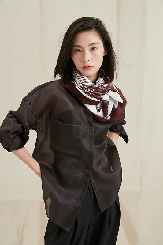 Custom 100*100cm Digital Printing 100% Silk Scarf Custom Ladies Women Designer Inspired