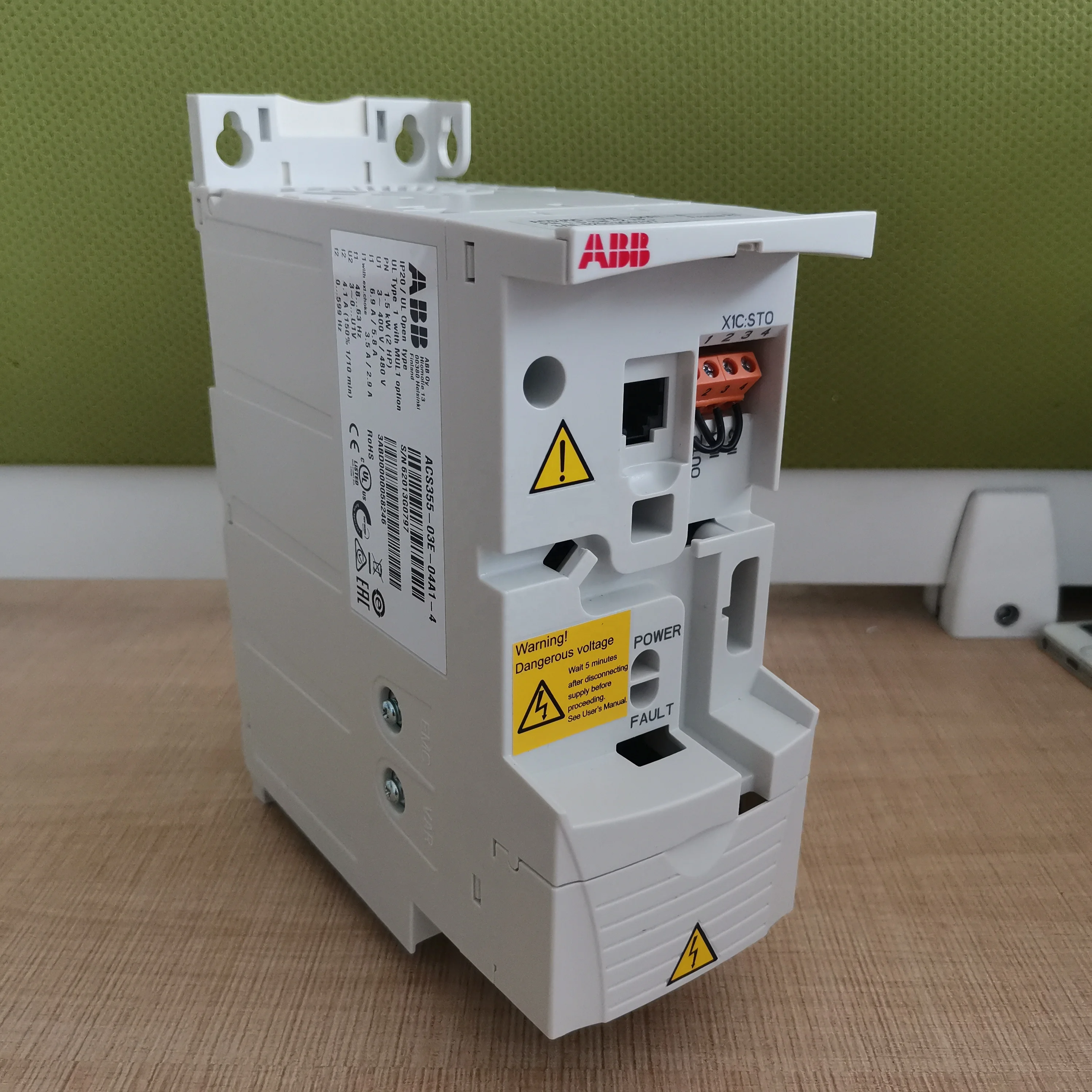 ABB ACS355 machinery drive Vector-controlled AC drives 380V 1.1KW 1.5KW 2.2KW 3KW 4KW 5.5KW 7.5KW VFD VSD