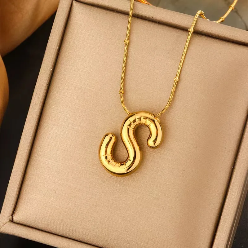 18K Gold Plated Alphabet Pendant Bubble Letter Necklace Balloon Initial Necklaces for Women Girls Dainty Puffy Jewelry Gift