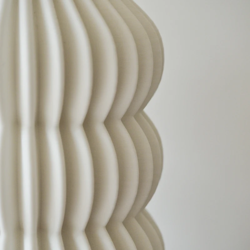 Simply Style Unique Geometry Shaped Ceramic Vasse White Striped Flower Vase for Wedding Table Decoration