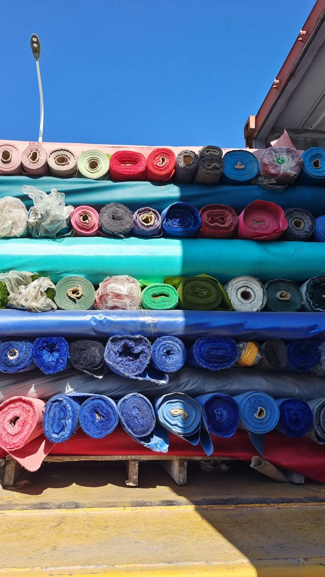 High Quality 100% Polyester Jacquard Woven Oxford Fabric EN PVC Coated Cheap Stock Fabrics Beautiful Outdoor Pattern Guangdong