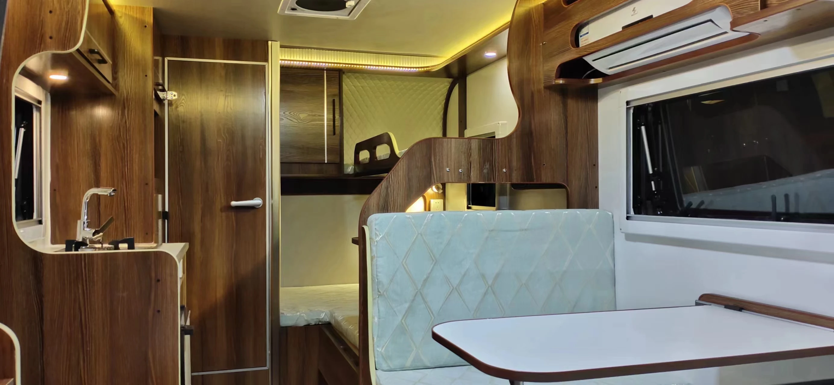 Professional 4x4 Travel Trailer Galvanized Sheet/Profile Structure Motorhome Touring Caravans Camping RV