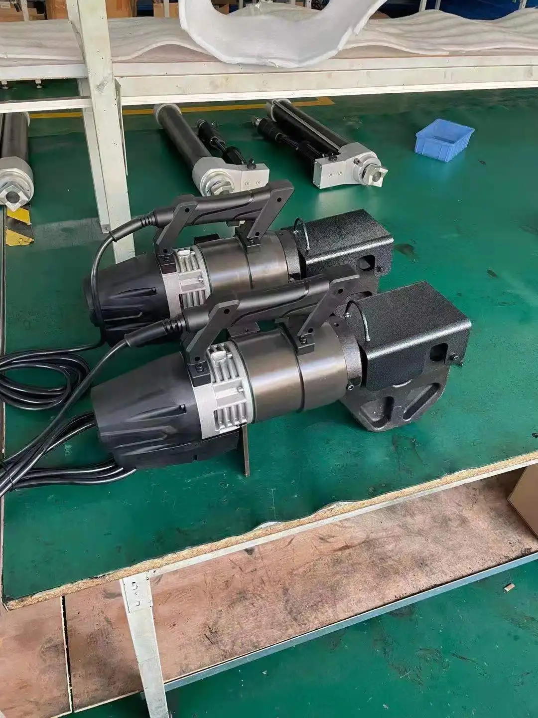 ODETOOLS CC-18 Brushless Portable Electric Hydraulic Metal Chain Cutting Machine