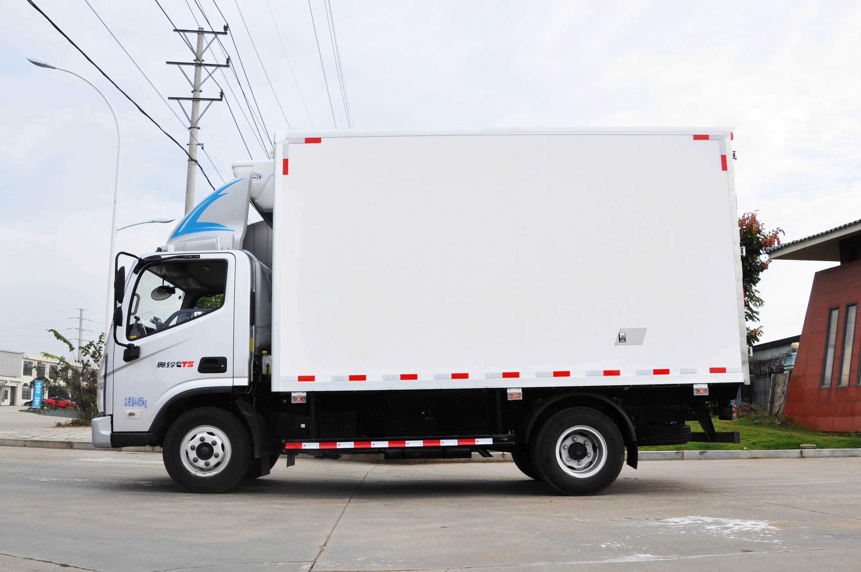 Hot Sale Foton Ollin CTS 4m 1 Ton Cold Chian Transport Mini Refrigerated Truck