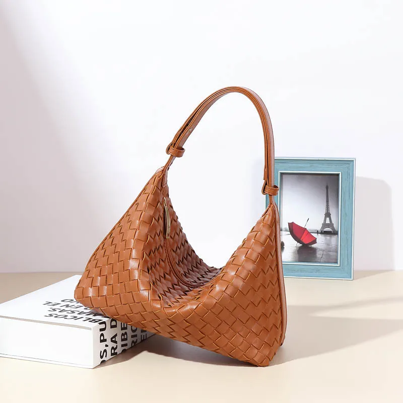 French niche new handmade braided bag versatile with premium feel handbag large capacity simple and fashionable underarm bag