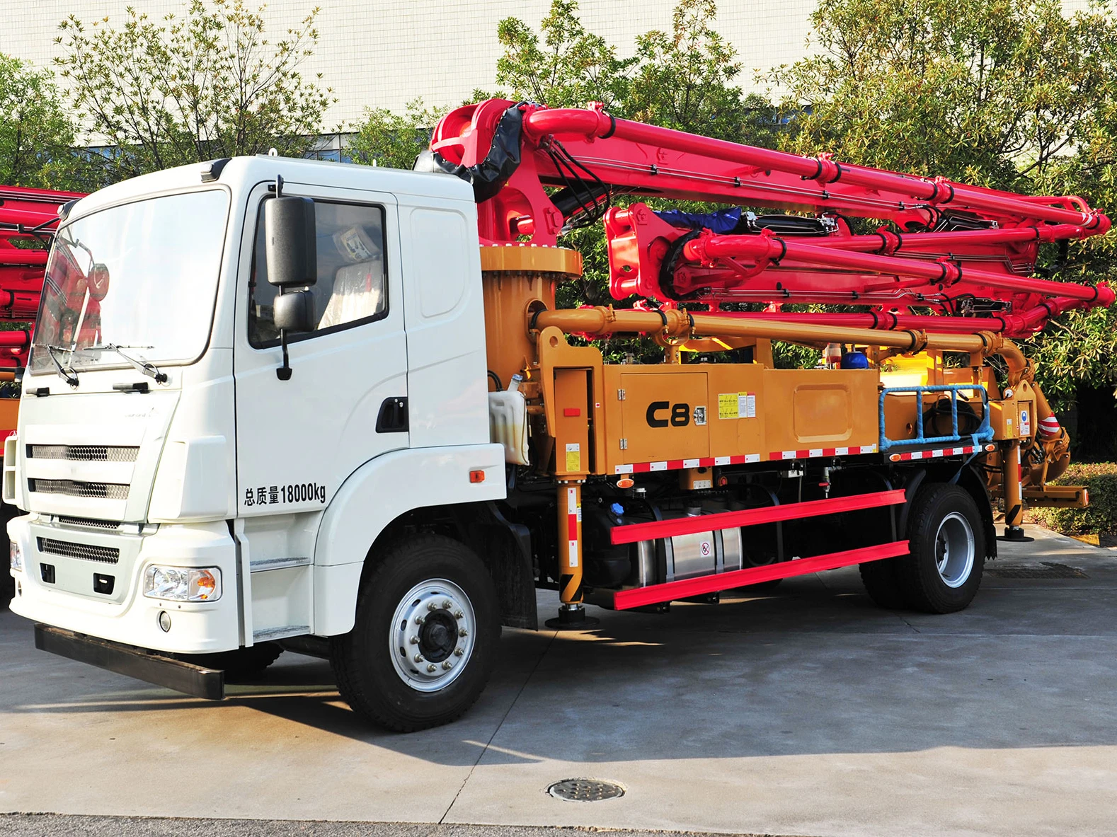 38M Truck-mounted Concrete Pump Truck SYG5286THB 380C-10 to Oman