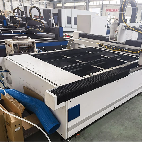 2 KW 3 KW big power fiber laser cutting machine 1530 1325 fiber laser for metal cutting