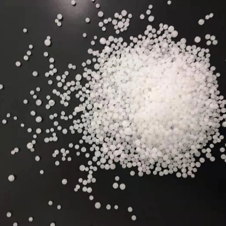 Распродажа белые гранулированные гранулы мочевины хорошего качества и высокой