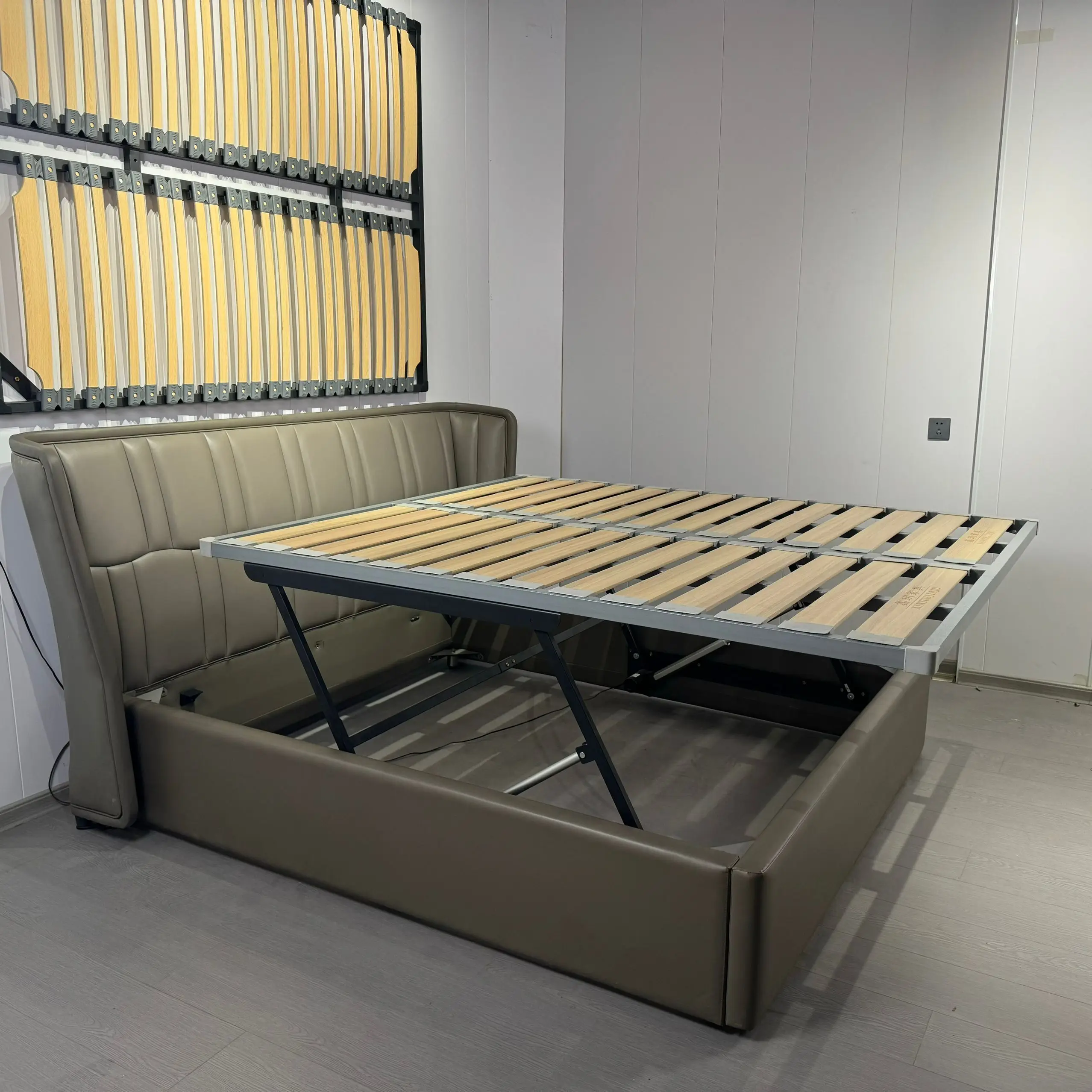 Popular upgrade queen king customized  size slatted bed frame for bed platform base