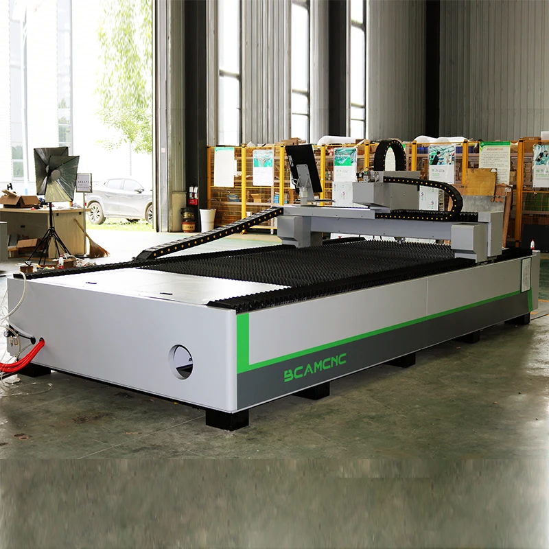 high discount  fiber laser cutting machine for carbon stainless steel  3 kw metal laser machine
