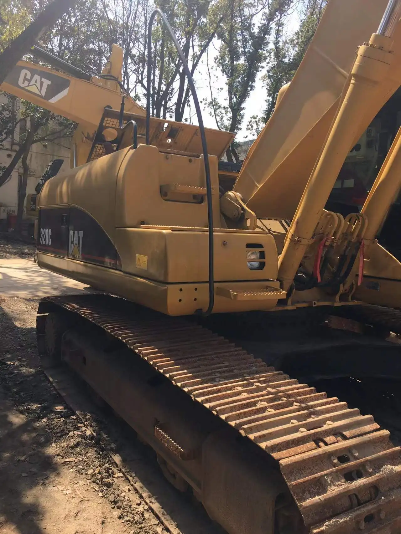 Гидравлический экскаватор CAT 320C оригинальный использованный японский для продажи в Японии 2014 JP Узбекистане 20 тонн