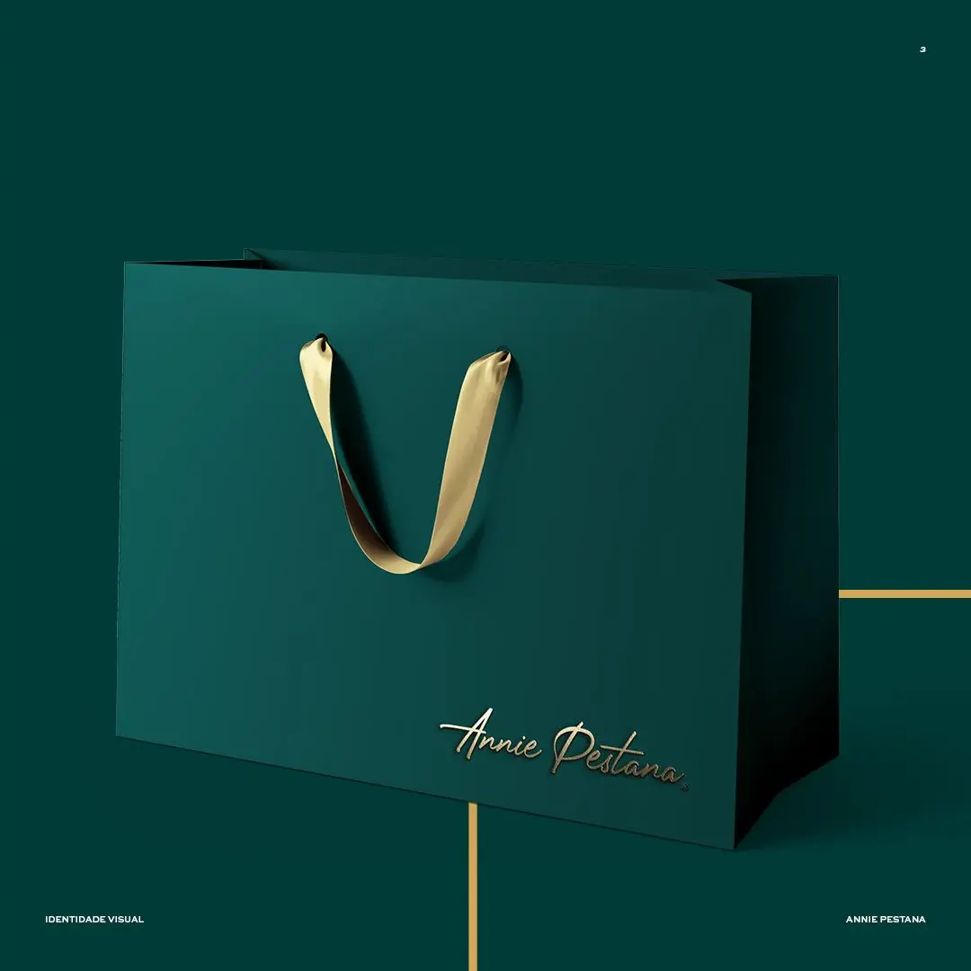 High-end Shopping Gift Paper Bag Luxury Logo Gold Hot Foil Cosmetic Shopping Paper Bags Custom Design Paper Bag For Clothes