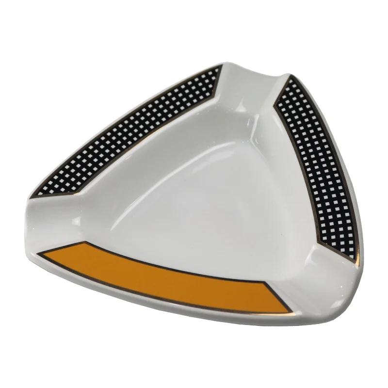 Wholesale Handmade Triangle White Cigar Ashtray Custom Logo Porcelain Stoneware Hotel Office Ash Tray  Ceramic Ashtray