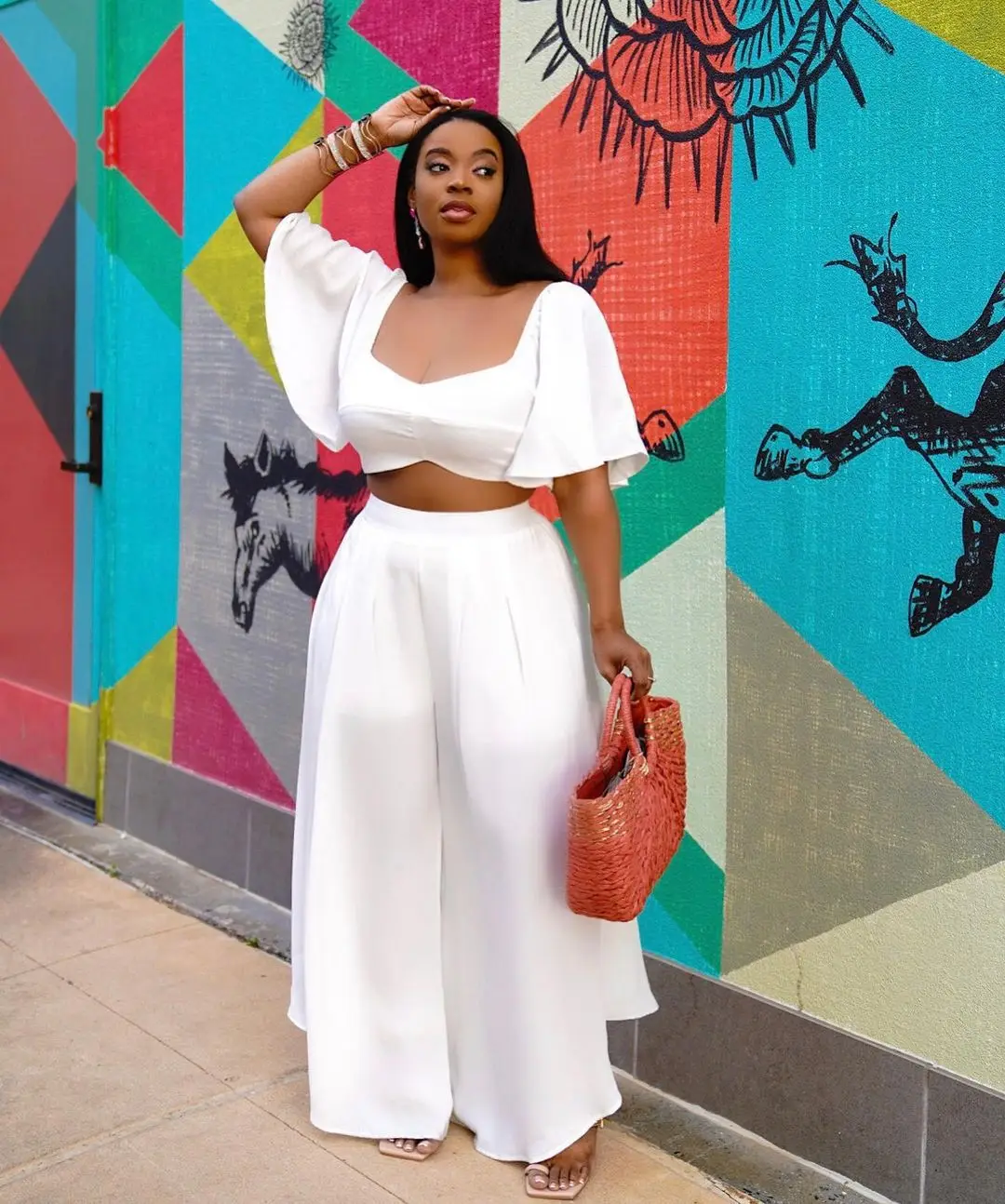 2022 summer manufacturers wholesale pure color Hollow Out short sleeve wide leg pants casual three sets