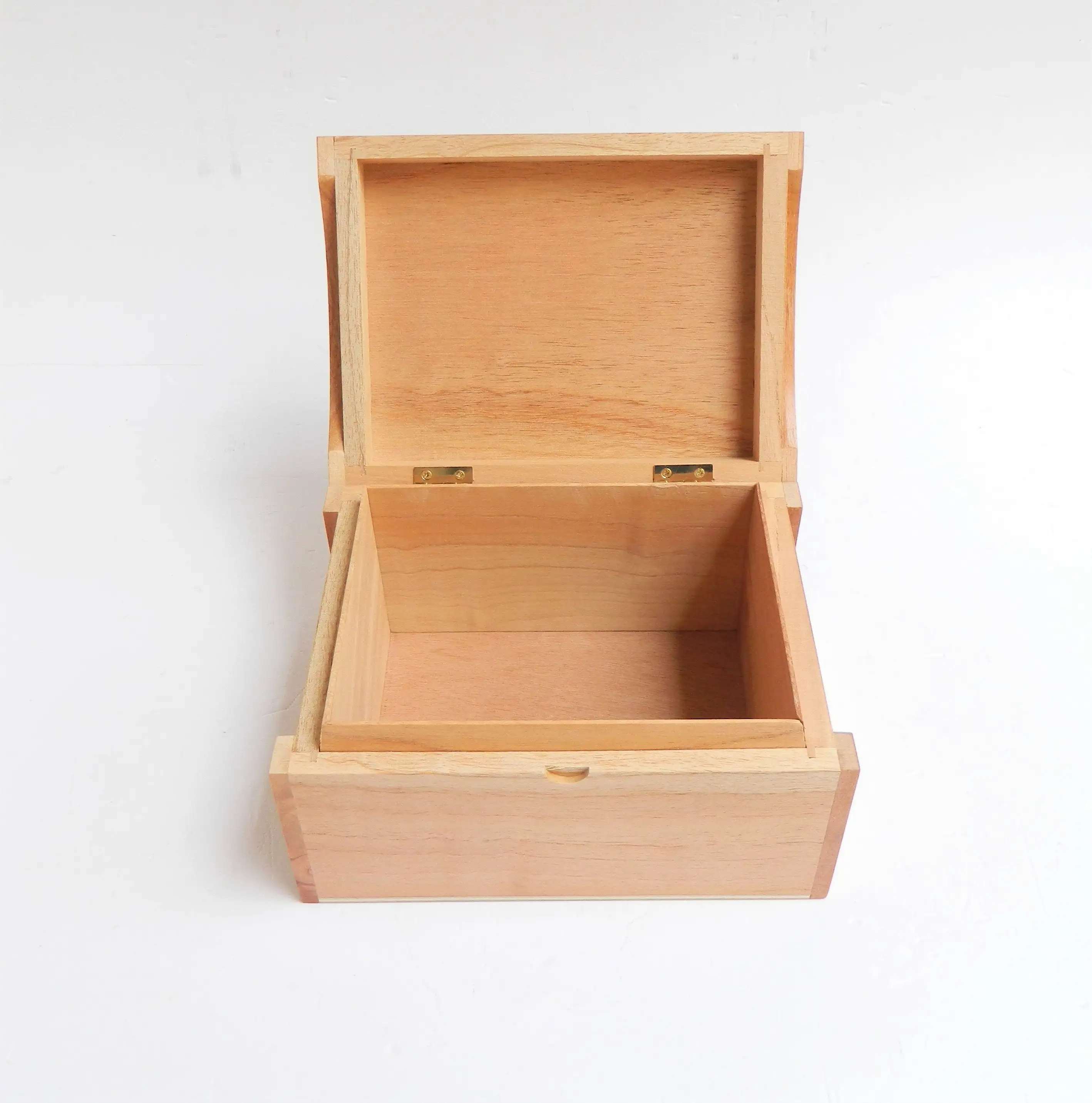 Wood Cigar Box with Lid , Keepsake Box Wood Trunk wood Cigar Boxes Manufacturer Gift for Men