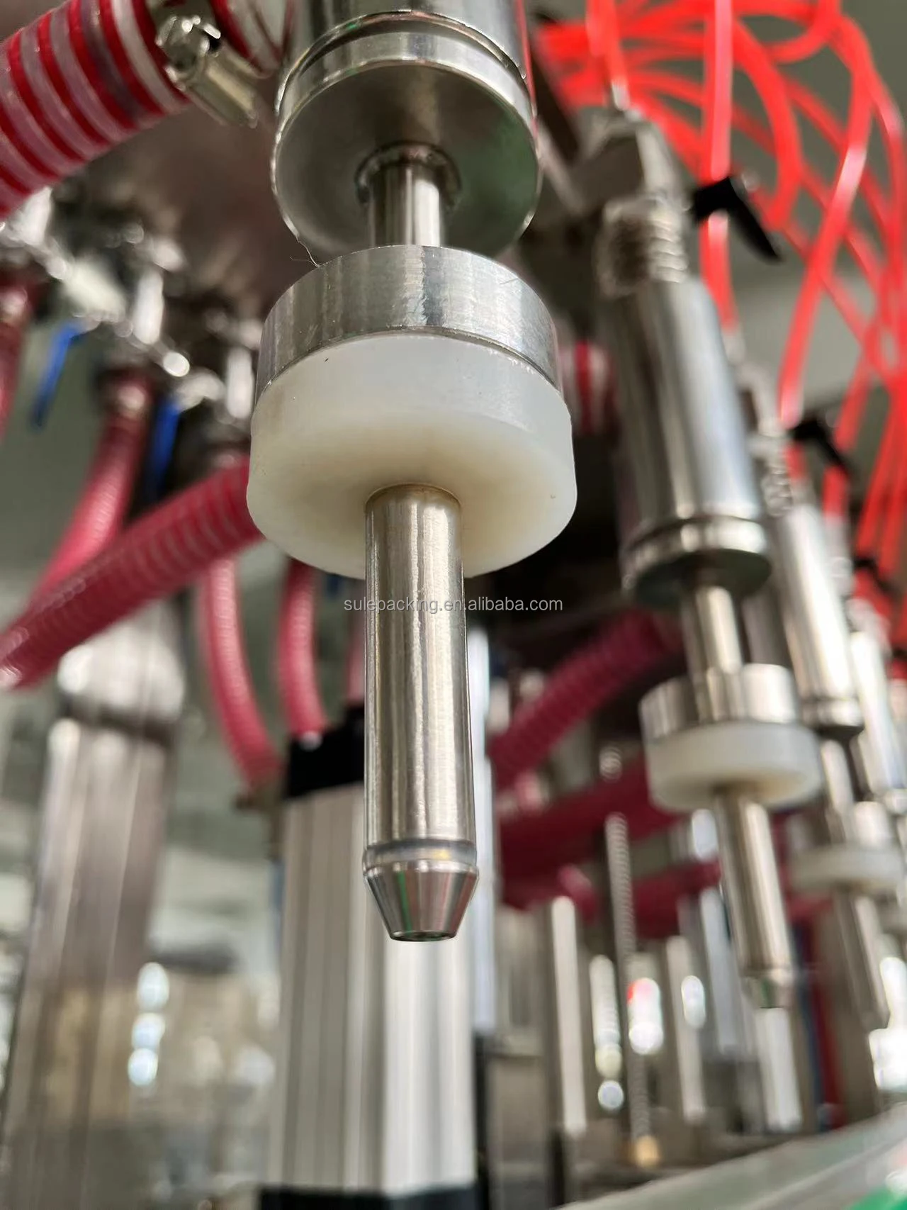 Hot sale new glass bottle juice drinks skincare category cleaning products filling machine CE certificatie