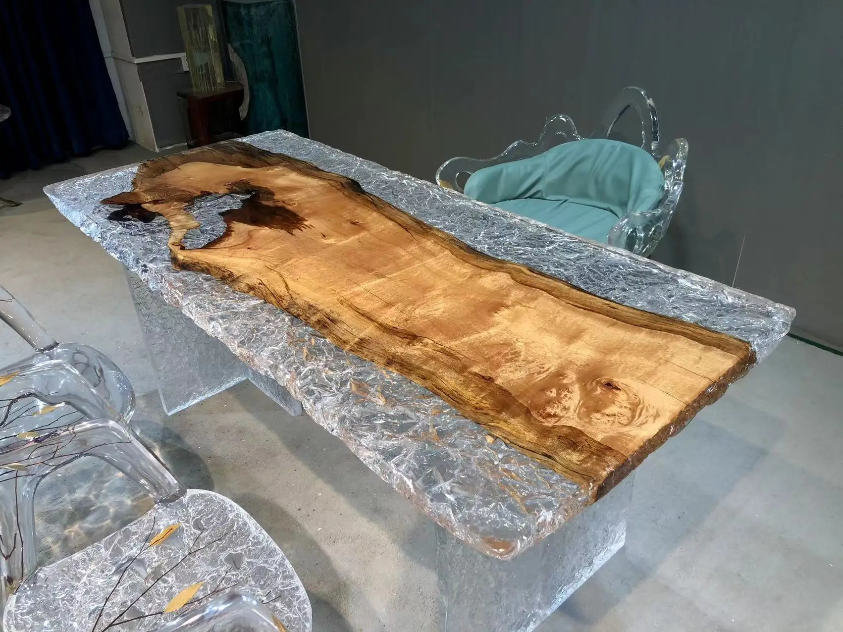 Transparent glass pattern epoxy resin table top wood golden camphor resin coffee table