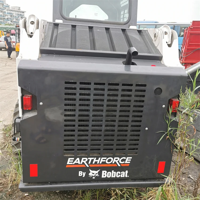 Погрузчик с бортовым поворотом Bobcat S16 по низкой цене лидер продаж в Шанхае