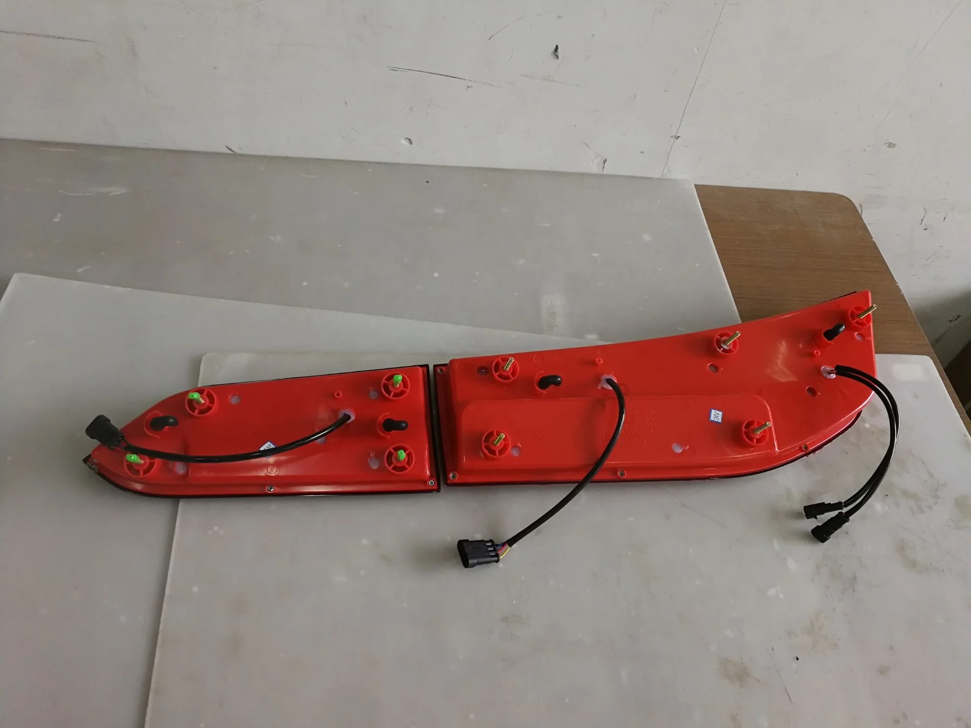 Auto lighting system bus parts HC-B-2676-1 24V Irizar rear lamp tail lights led I8