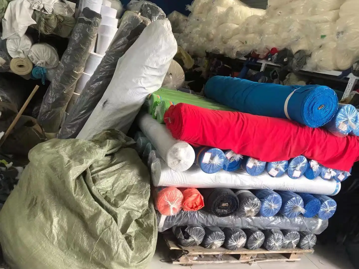 Wholesale Cheap Outdoor Envelope Sleeping Bag 190t Polyester Adult Hollow Fiber Cotton Waterproof Travel Hiking Camping Envelope