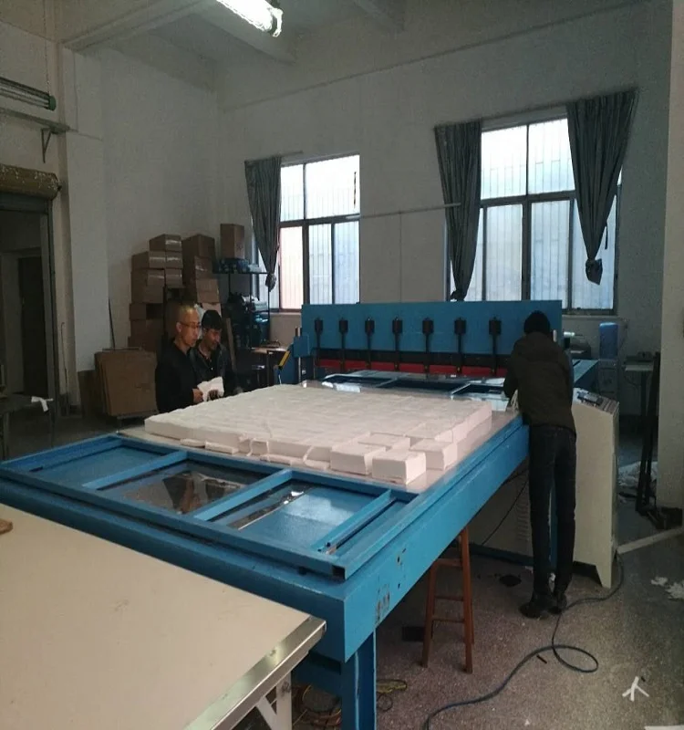 Automatic cloth textile straight knife cutting machine table zig zag fabric sample cutter cutting machine