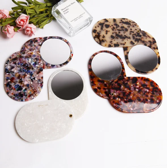 2022 Wholesale Newest Makeup Custom Handle Round Acetate Board Pocket Mirror With Metal Gold For Lip Beauty