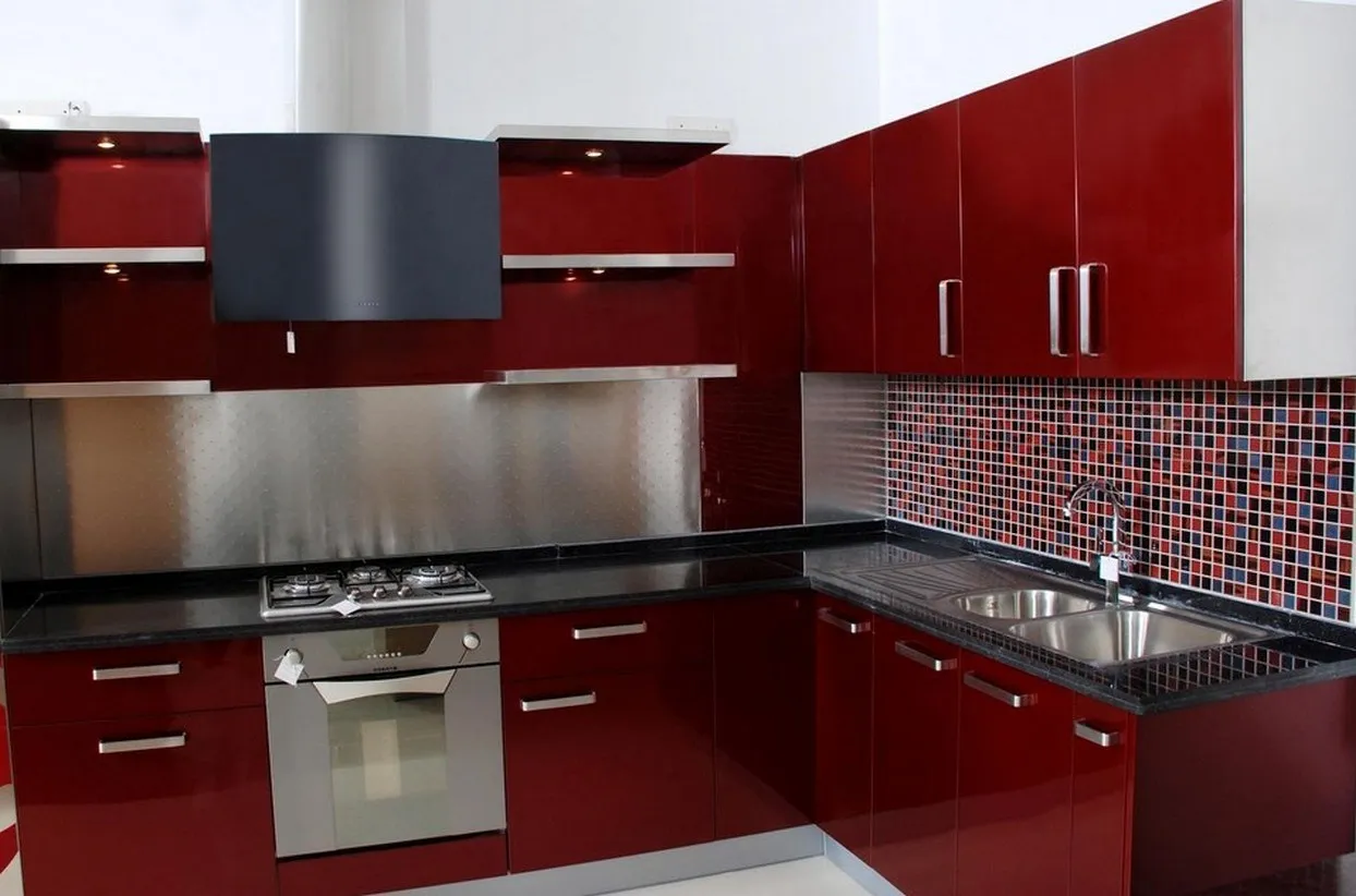 Modern red colorful high glossy painting Chinese cheap kitchen cabinet with pantry cabinet