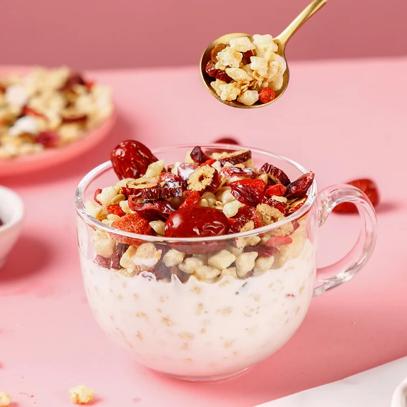 350g wholesale crunchy granola muesli baked breakfast cereal with red dates and medlar  manufacture for snack