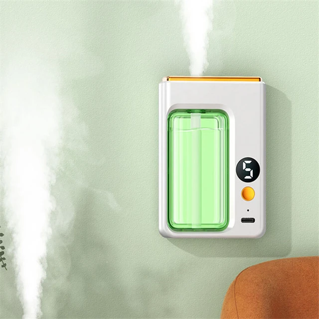 Portable Luxury USB Rechargeable Aroma Diffuser Mini Wireless Essential Oil Diffuser Bottle Machine for Home or Toilet Use