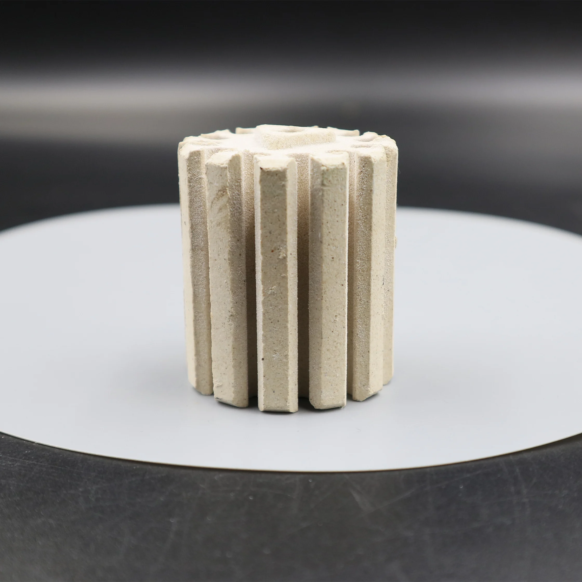 Dry Pressing Insulating Ceramic Heating Element Cordierite Ceramic Core