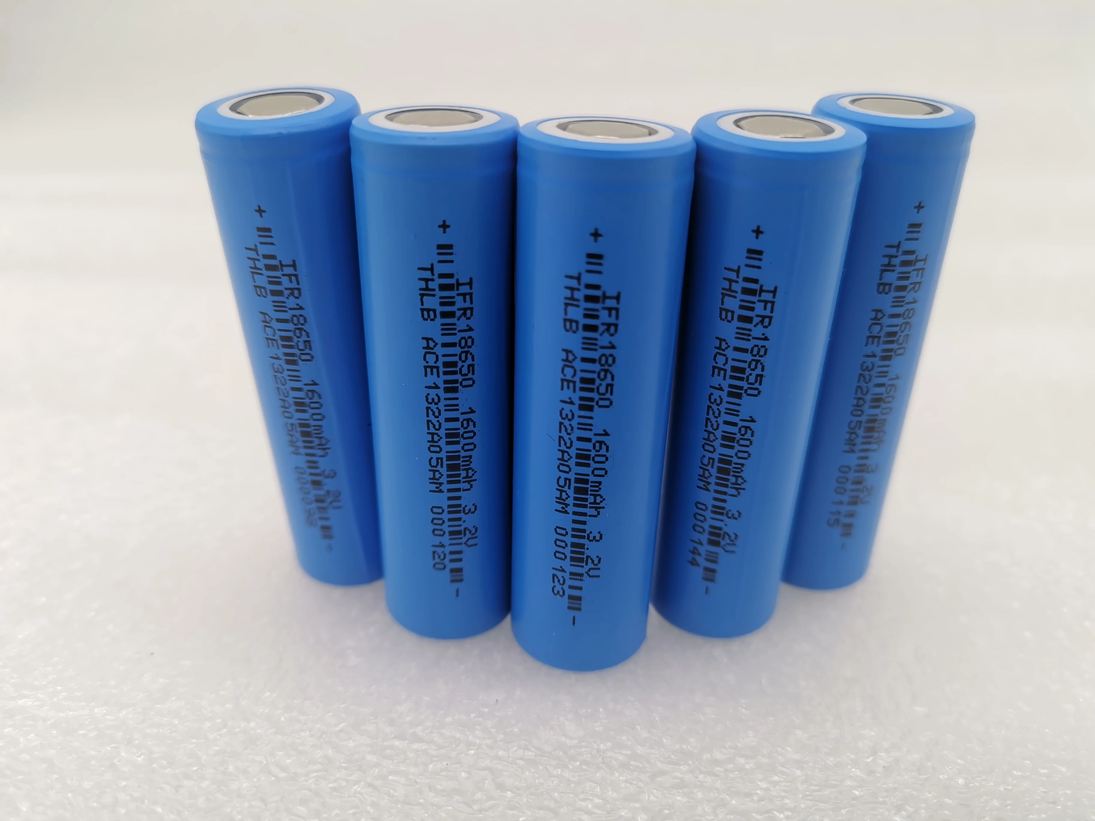 Rechargeable lithium ion battery cell 18650 3.2v 1600mah lifepo4 battery with PCM