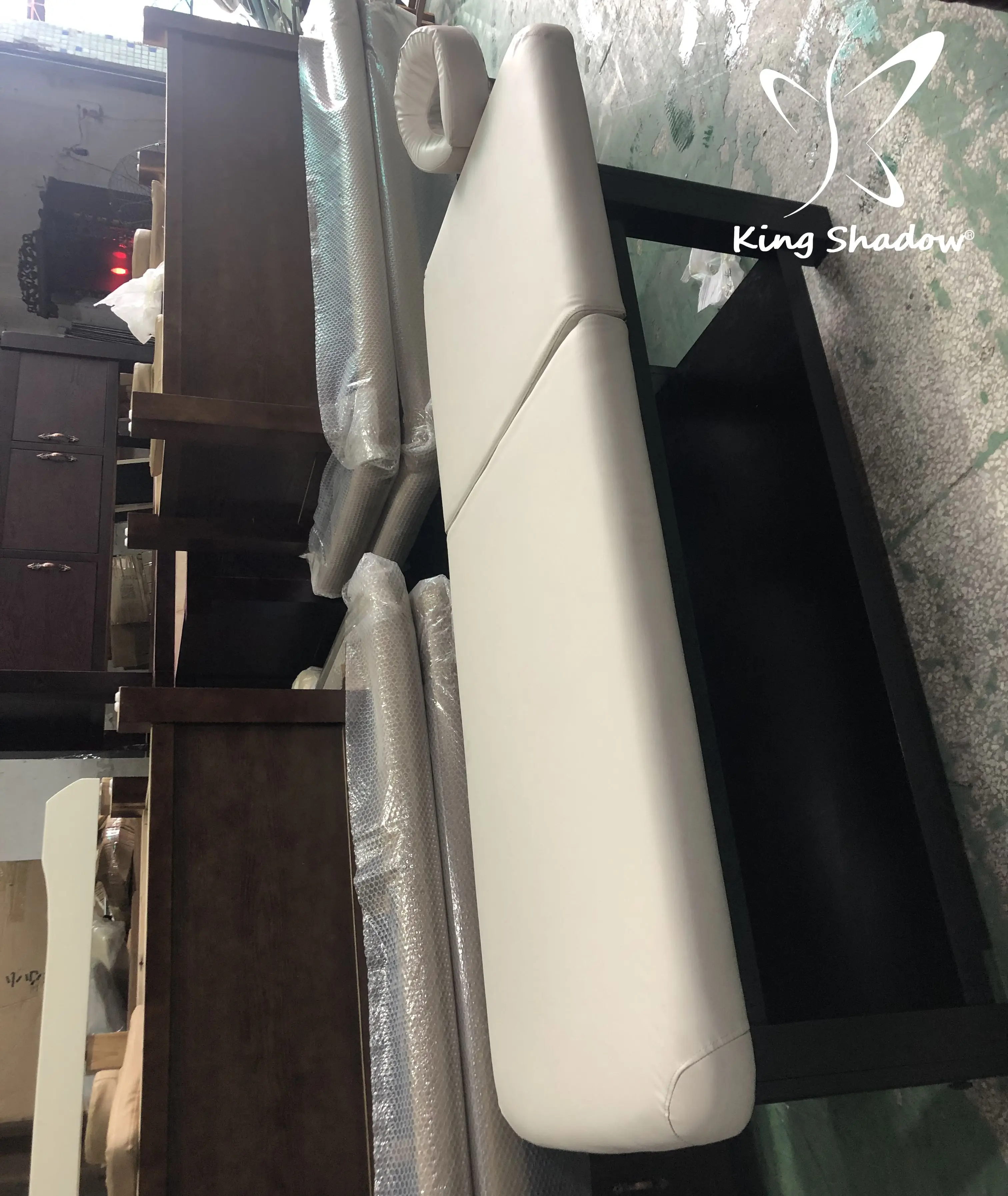 Hight Quality beauty Salon Furniture Wooden Facial bed Fashion Designs Body Massage Table beauty bed For Sale