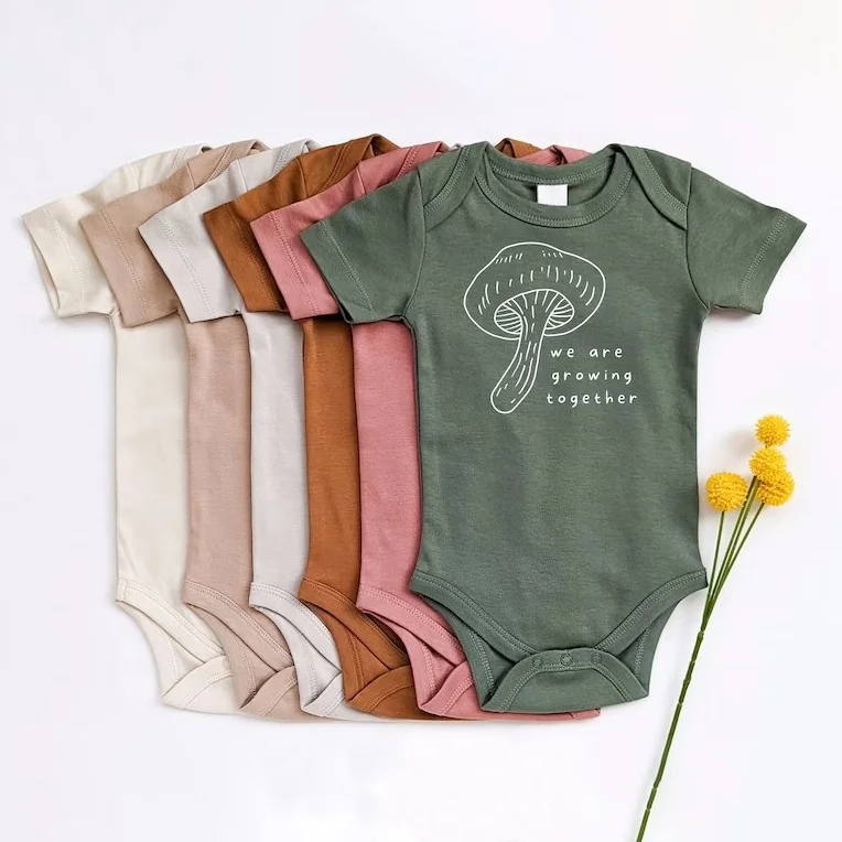 Wholesale Custom Baby Gender Neutral Baby Shower Gift Romper Organic Cotton Baby Bodysuit
