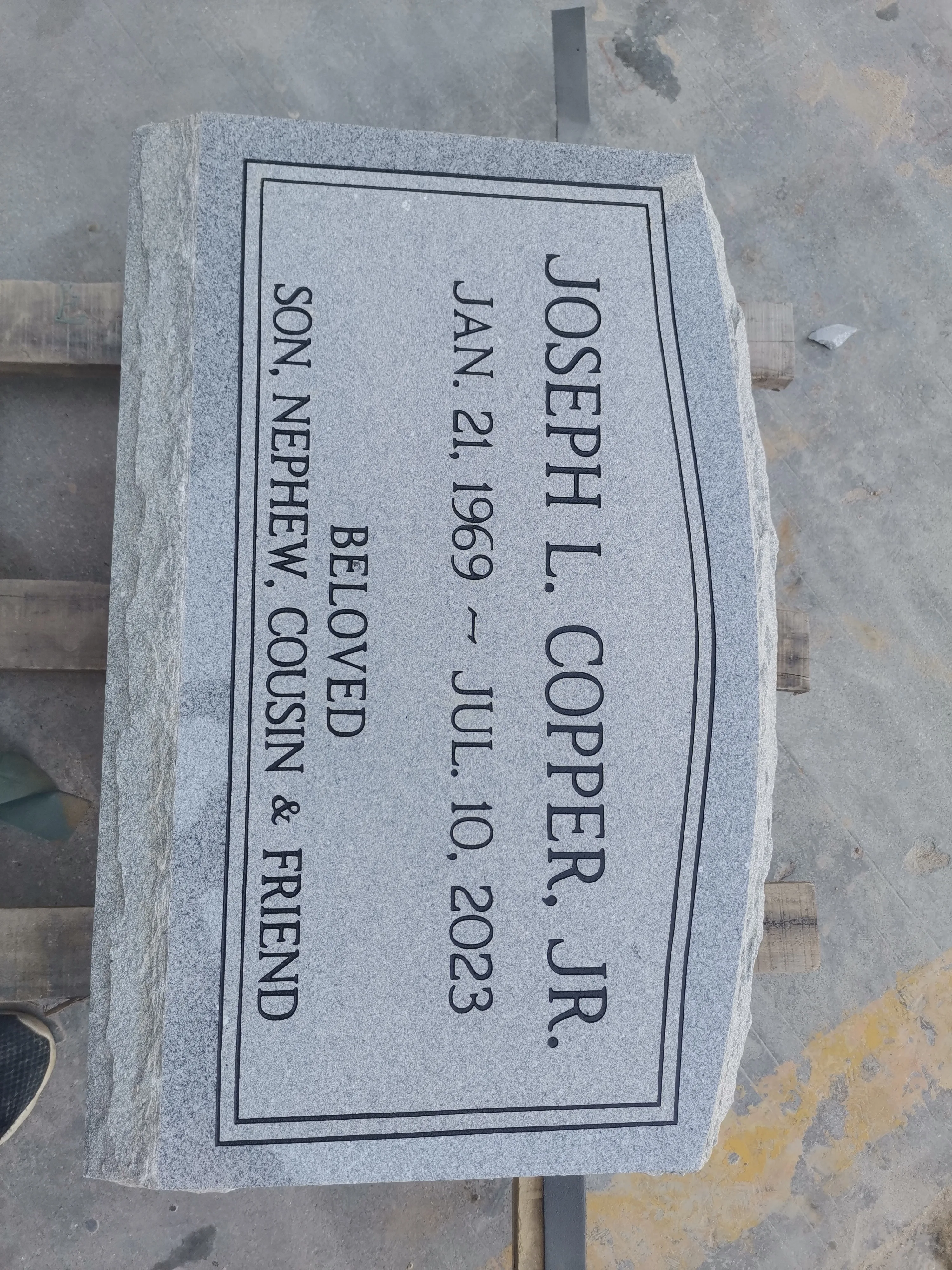 Bespke Sandblasting Engraving Grey Granite Upright Headstone Gravestone Monument