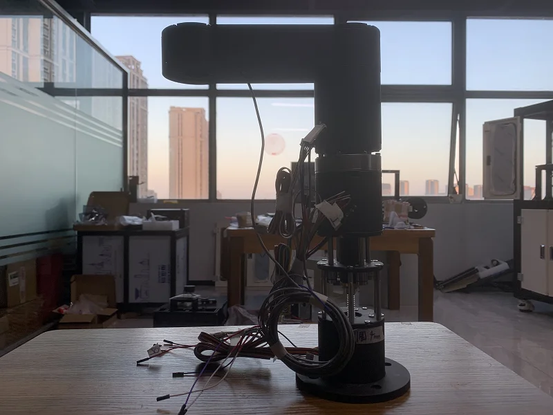 Motion joint of industrial robot manipulator mechanical handling