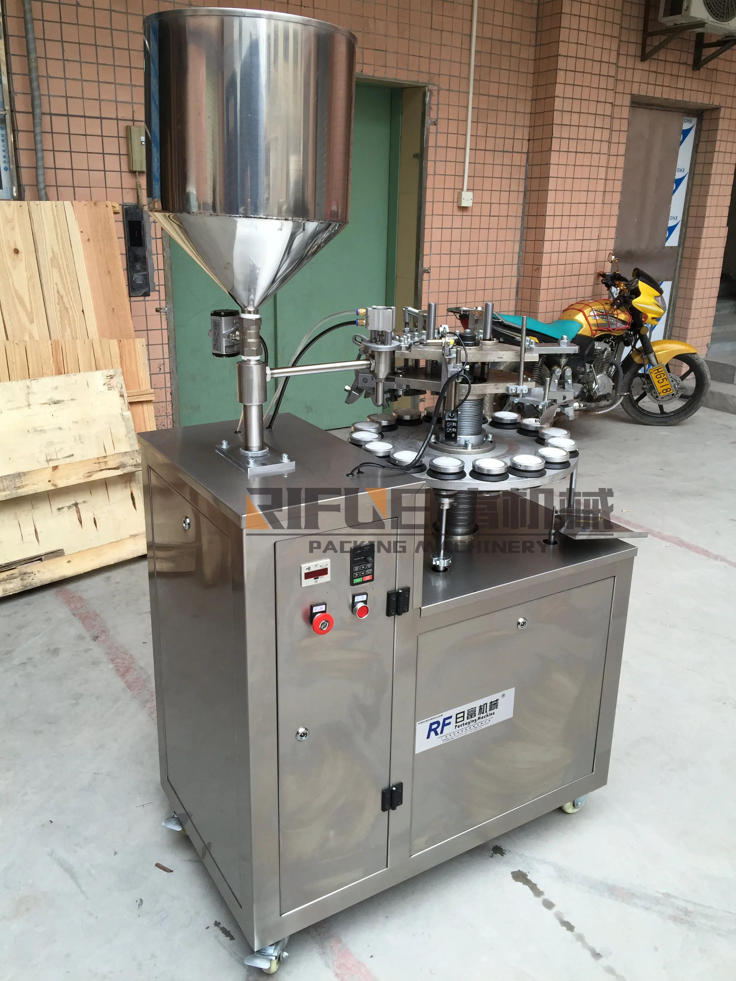 The Newest Semi Automatic Plastic Tube Filling Sealing Machine / Soft Tube Filling And Sealing Machine / Pap Tube Filler Sealer